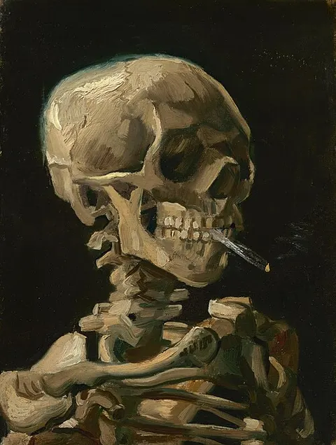 Cráneo con cigarrillo en llamas