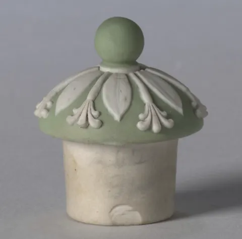 Cover for an Urn