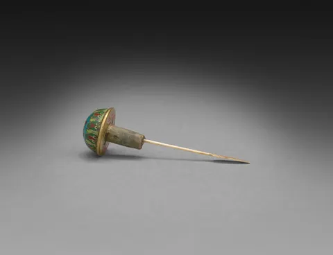 Snuff Bottle with Floral Scrolls (stopper)
