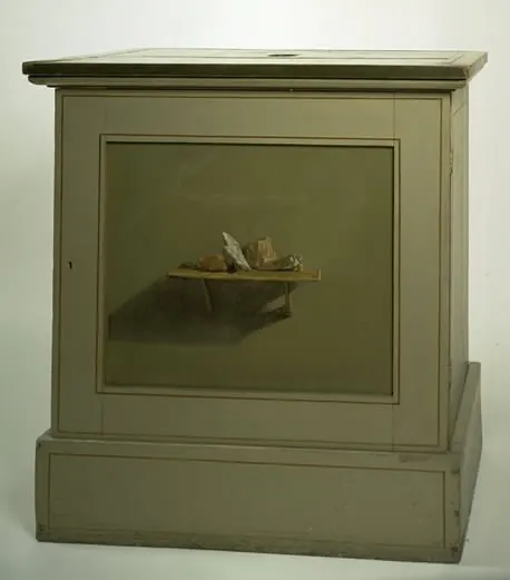 Console Cupboard with af painted motif, shelf with stones