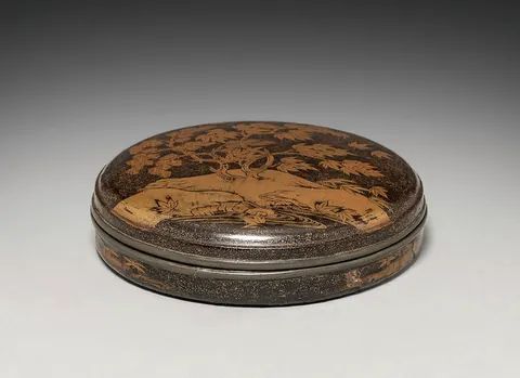 Mirror Container with Design of Maple Tree and Autumn Shower